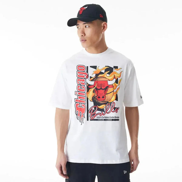New Era Chicago Bulls NBA Flame Print White Oversized póló - Sportmania.hu