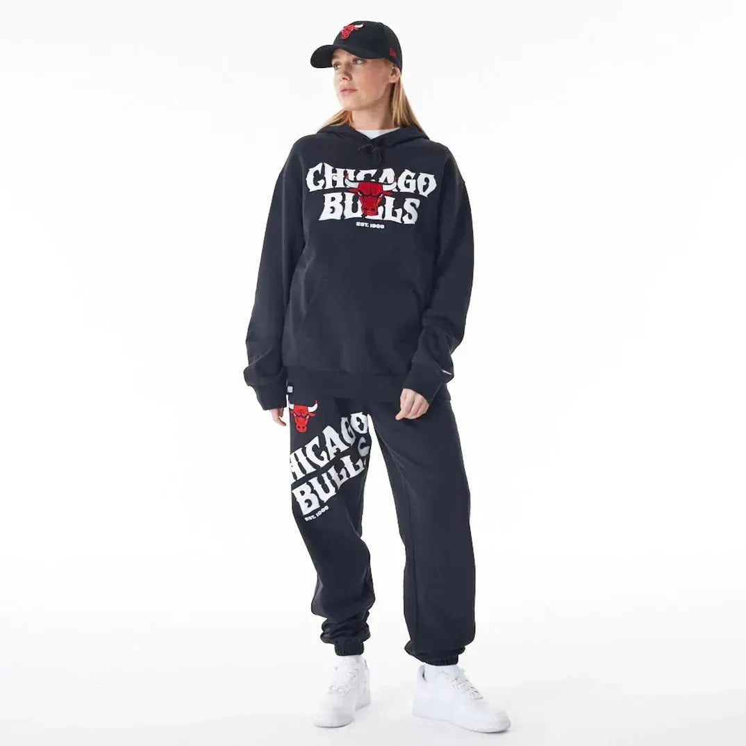New Era Chicago Bulls NBA Graphic Black Oversized kapucnis pulóver - Sportmania.hu