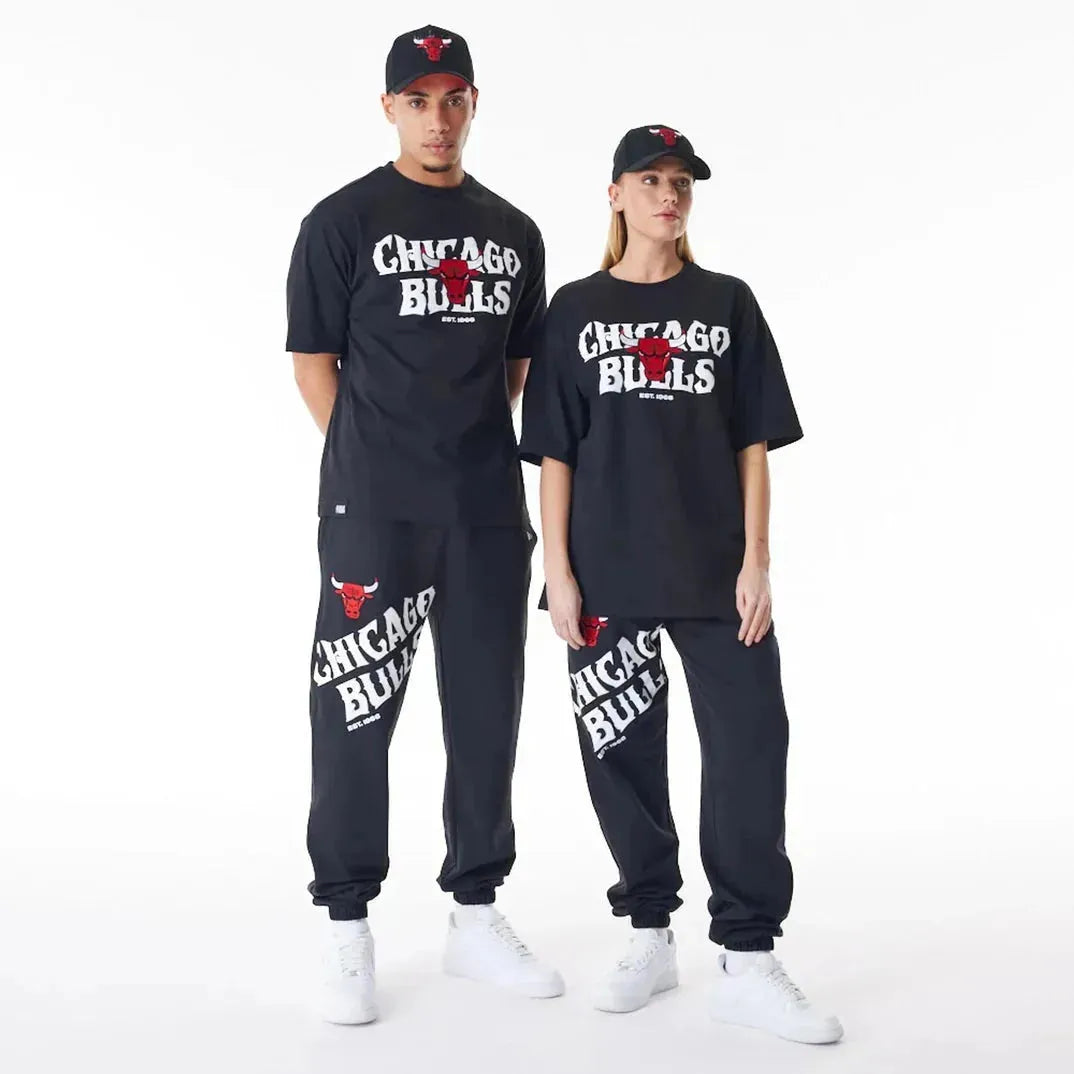New Era Chicago Bulls NBA Graphic Black Oversized póló - Sportmania.hu