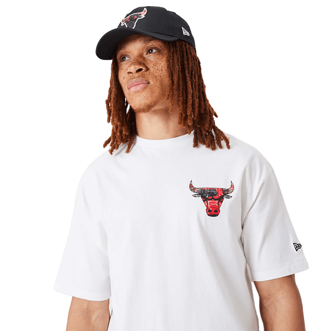 New Era Chicago Bulls NBA Infill Team Logo White Oversized Póló - Sportmania.hu