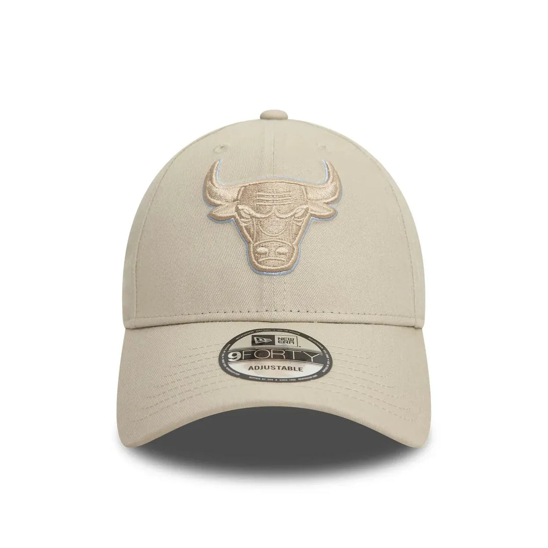 New Era Chicago Bulls Team Outline Cream 9FORTY Adjustable baseball sapka - Sportmania.hu