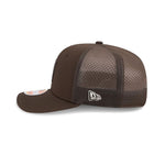 New Era Cleveland Browns NFL Sideline 2025 Dark Brown 9SEVENTY Trucker Stretch Snap - baseball sapka