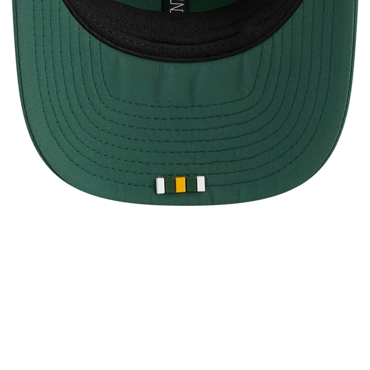 New Era Green Bay Packers NFL Sideline 2025 Dark Green 9SEVENTY Trucker Stretch Snap - baseball sapka