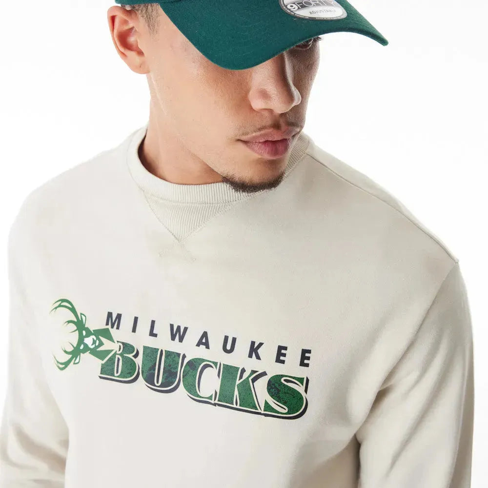New Era Hellbeiges Milwaukee Bucks NBA Graphic pulóver - Sportmania.hu