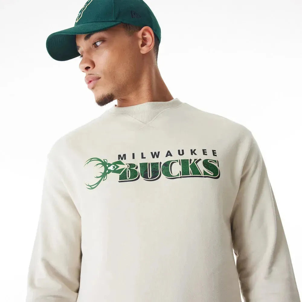 New Era Hellbeiges Milwaukee Bucks NBA Graphic pulóver - Sportmania.hu