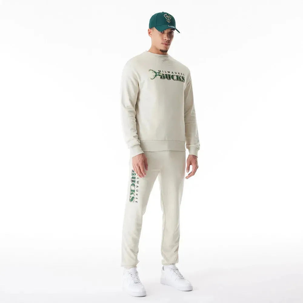 New Era Hellbeiges Milwaukee Bucks NBA Graphic pulóver - Sportmania.hu
