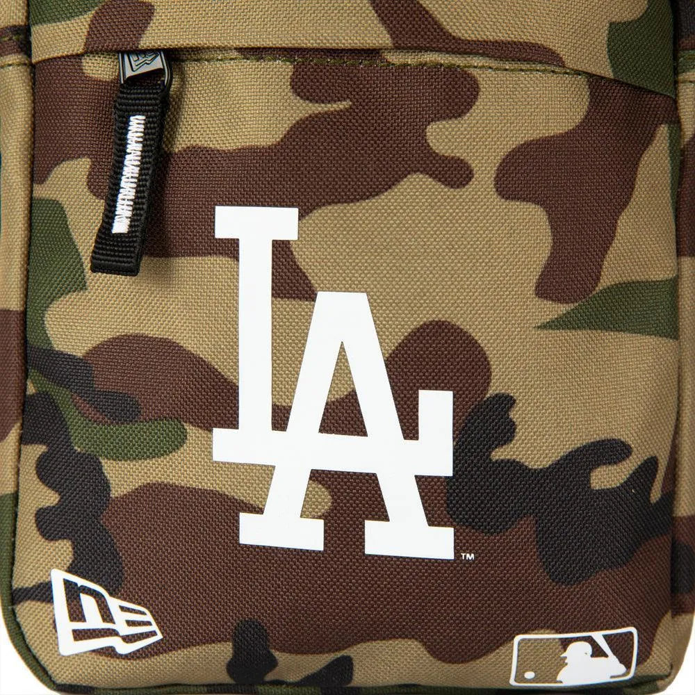 New Era LA Dodgers Woodland Camo Oldaltáska Kiegészítők - Sportmania.hu