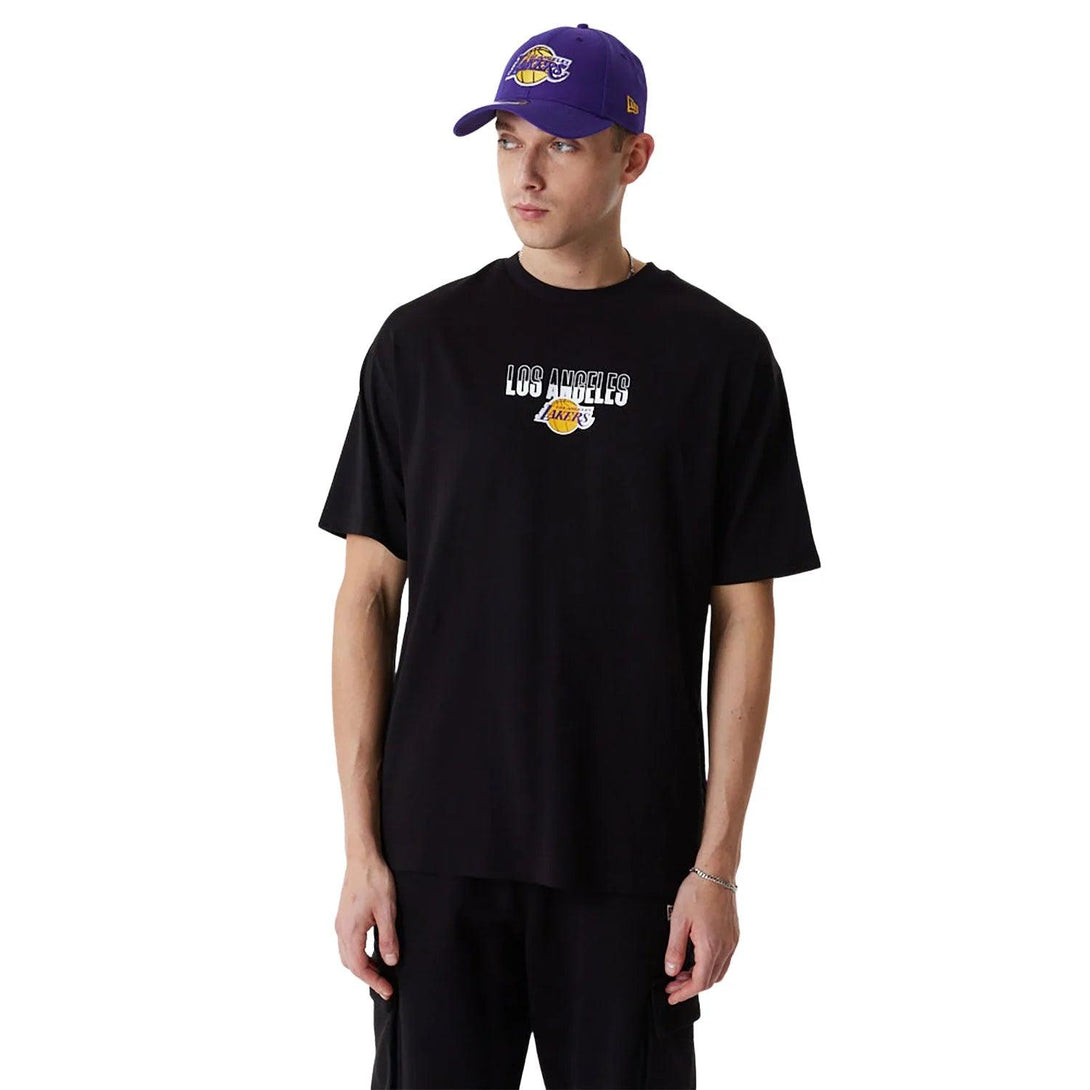 New Era LA Lakers City Graphic Black Oversized Póló - Sportmania.hu