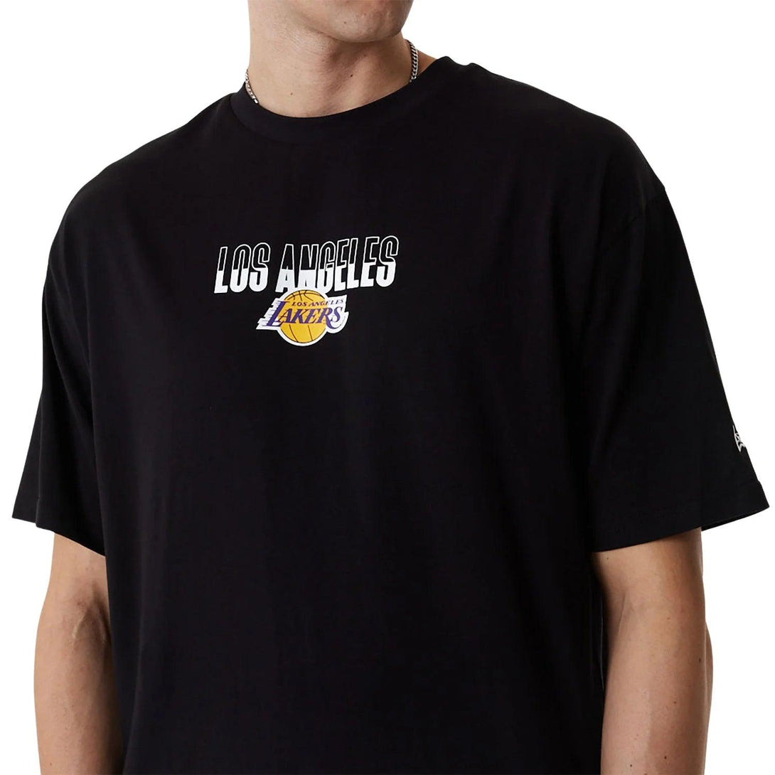 New Era LA Lakers City Graphic Black Oversized Póló - Sportmania.hu