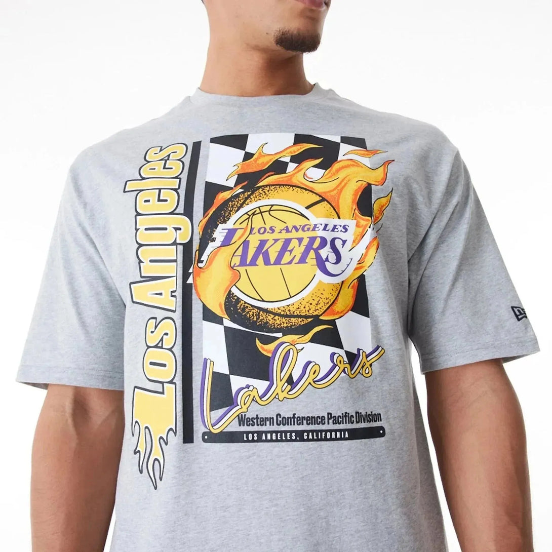 New Era LA Lakers NBA Flame Print Grey Oversized póló - Sportmania.hu