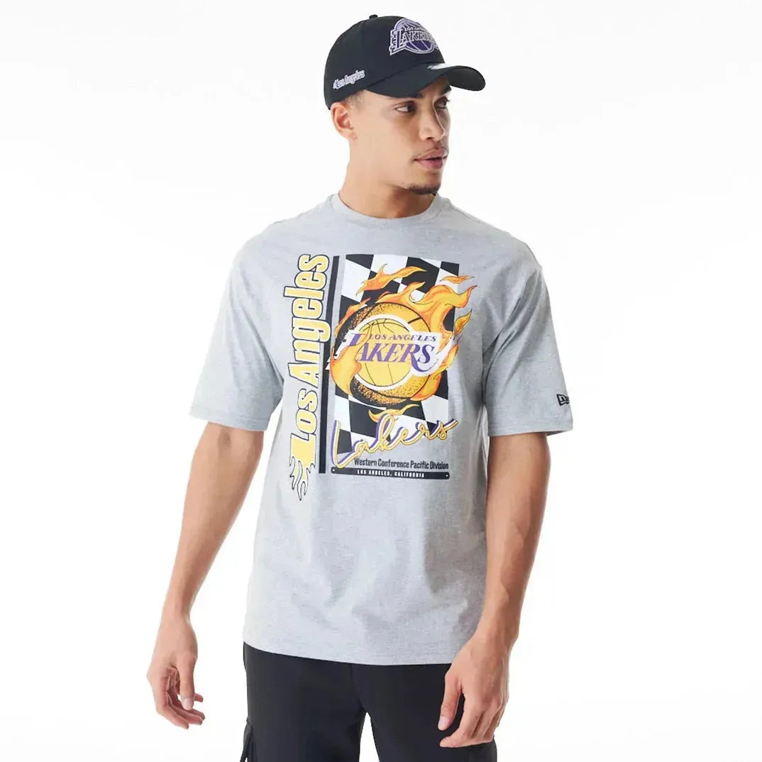 New Era LA Lakers NBA Flame Print Grey Oversized póló - Sportmania.hu