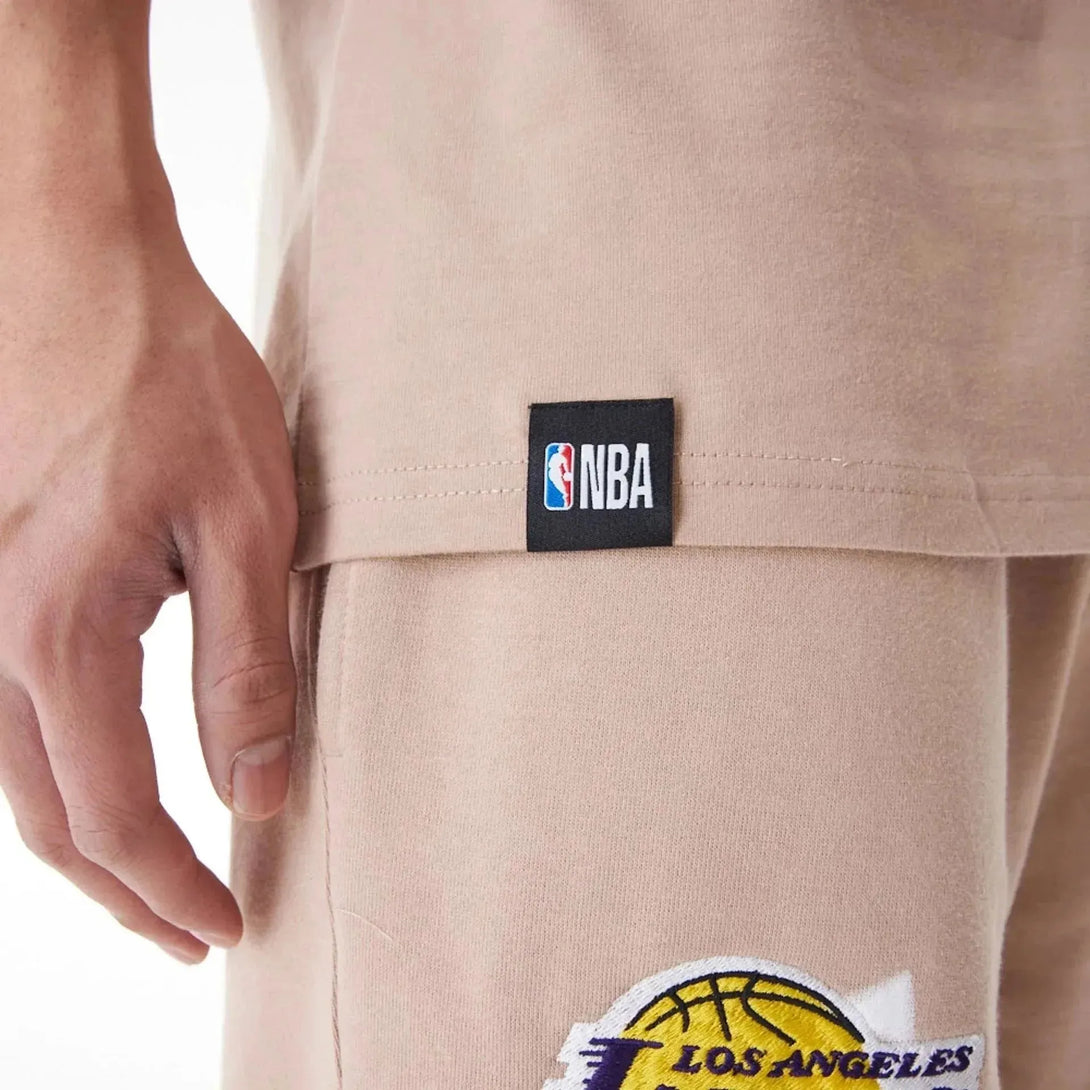 New Era LA Lakers NBA Graphic Beige Oversized póló - Sportmania.hu