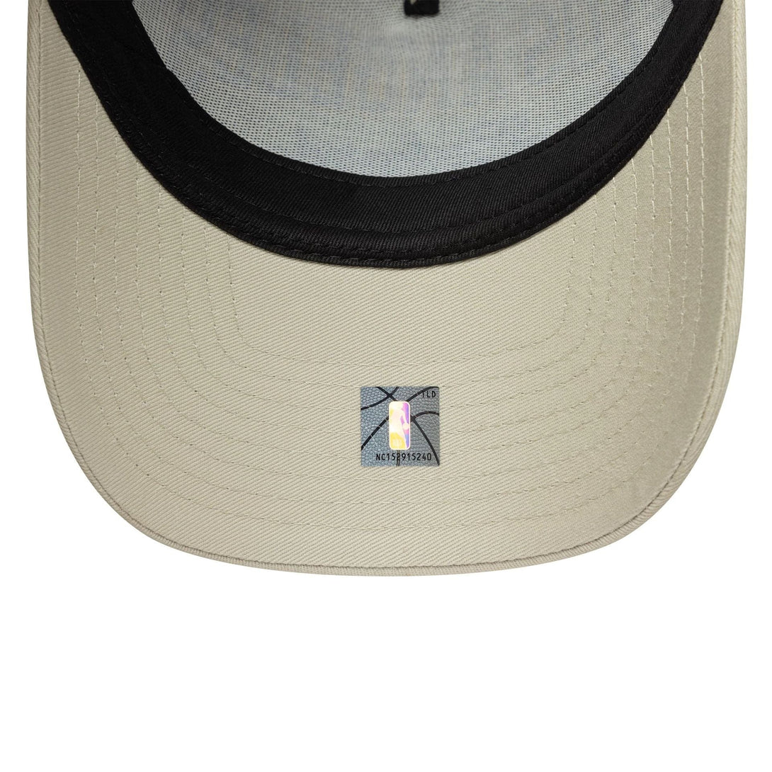 New Era LA Lakers NBA Script Cream 9FORTY E-Frame Trucker sapka - Sportmania.hu