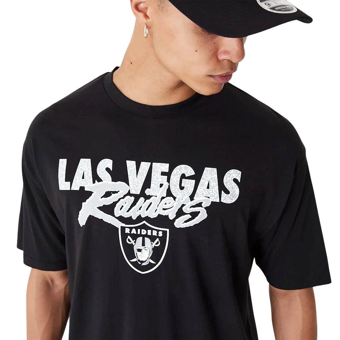 New Era Las Vegas Raiders NFL Script Black Oversized Póló - Sportmania.hu