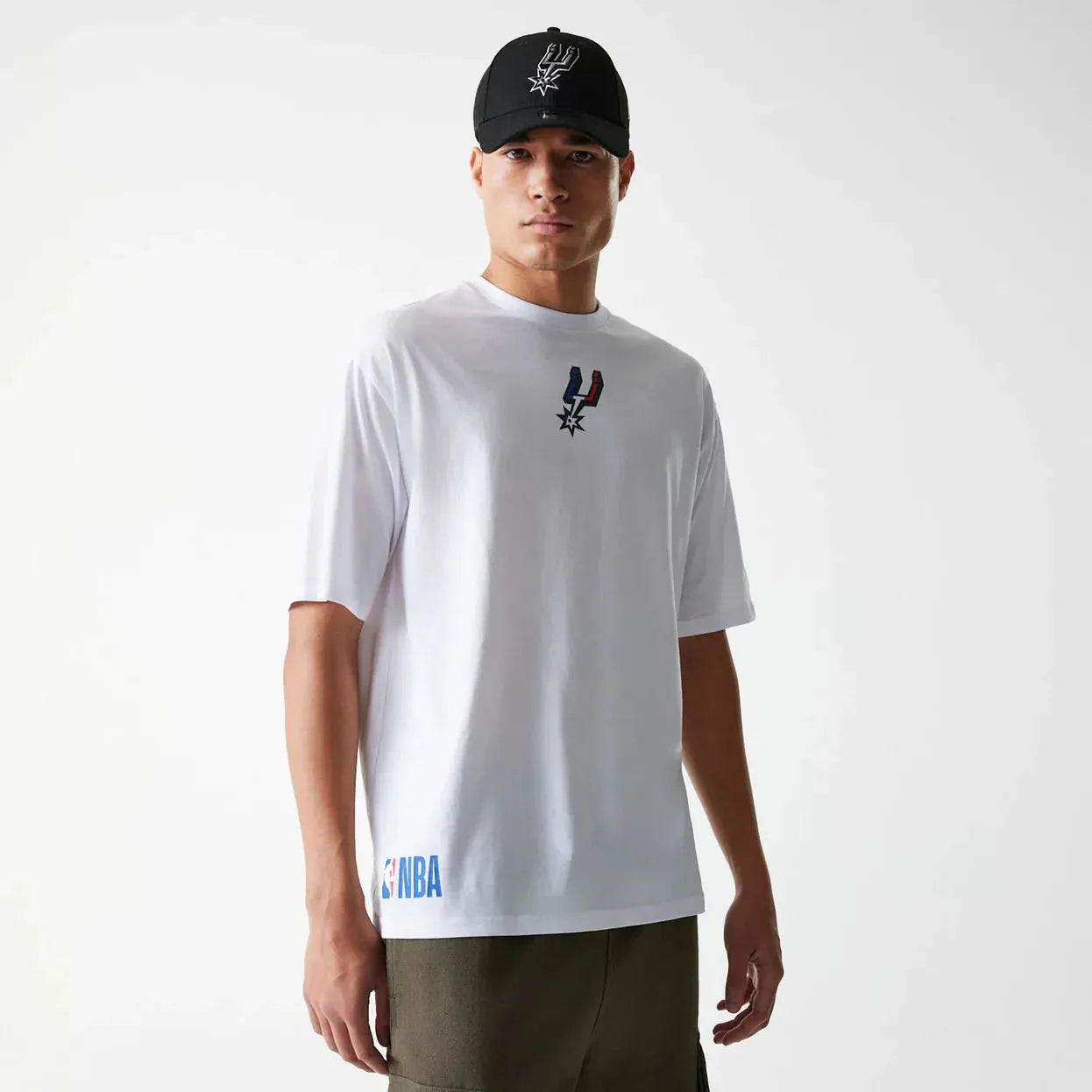New Era San Antonio Spurs NBA Paris Games 2025 White póló - Sportmania.hu