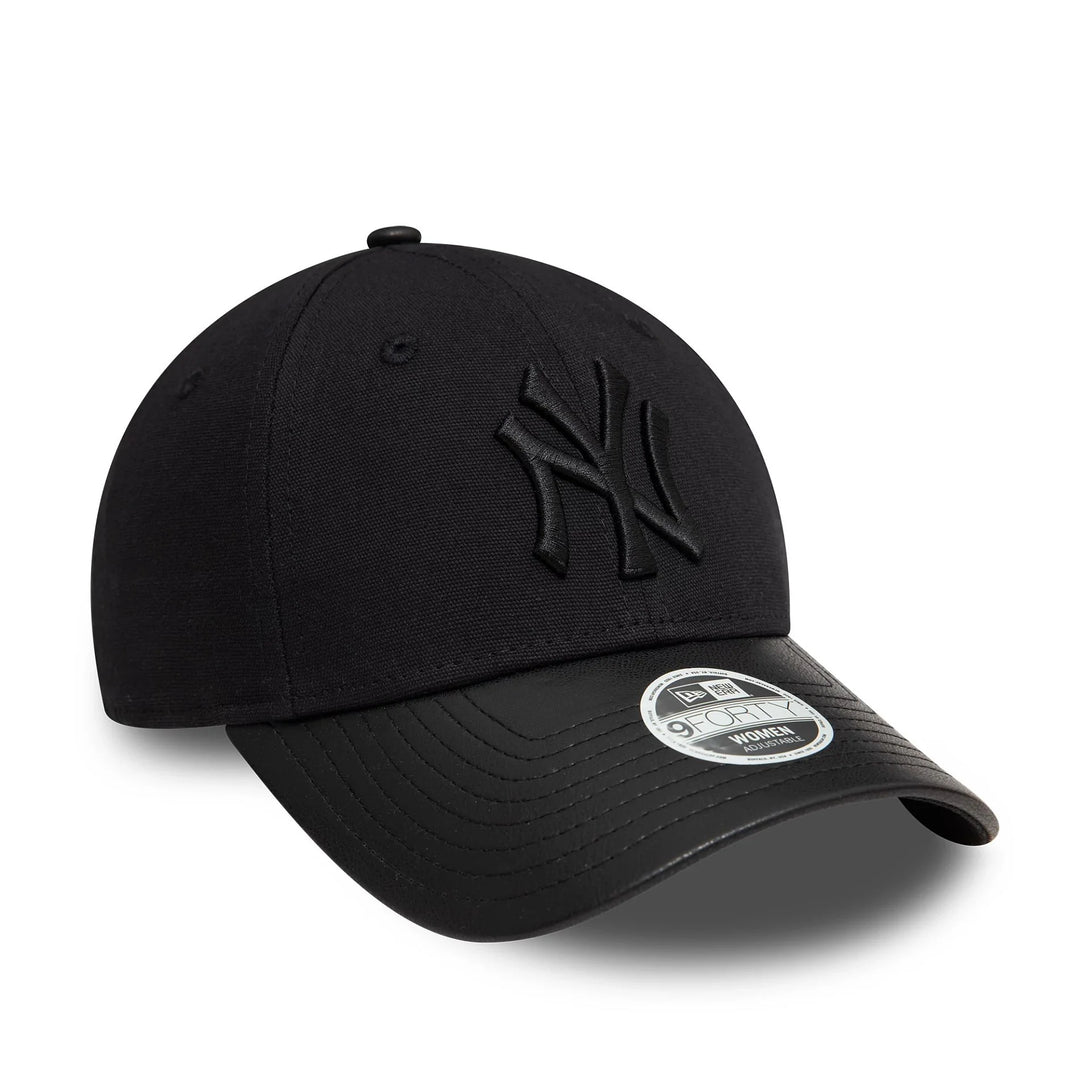 New York Yankees Womens PU Visor Black 9FORTY baseball sapka - Sportmania.hu