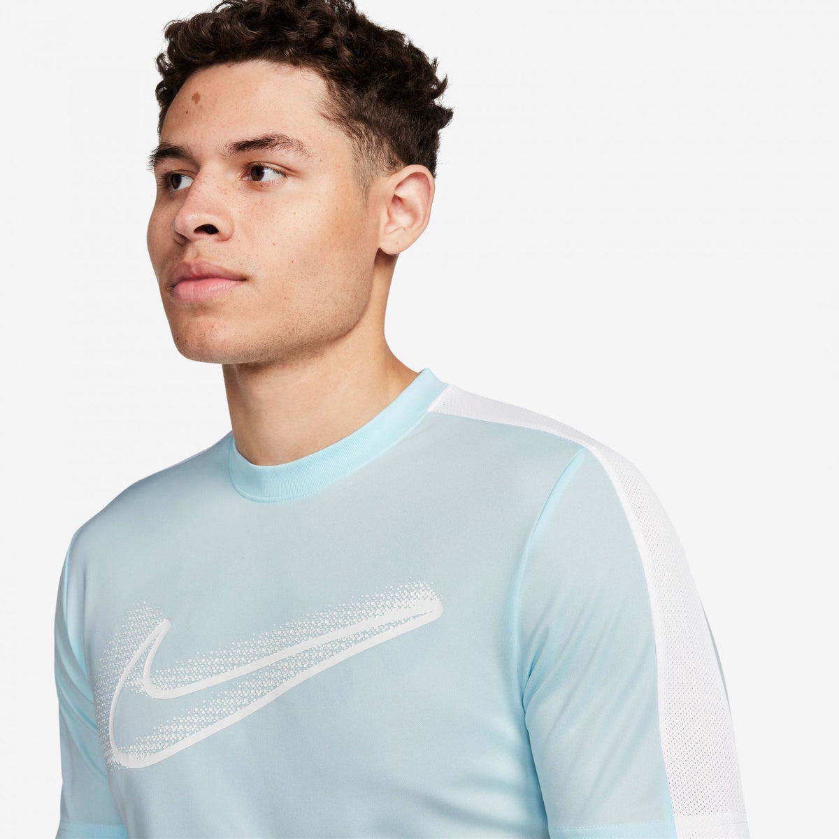 Nike Academy23 Mens Dri-FIT S férfi Póló