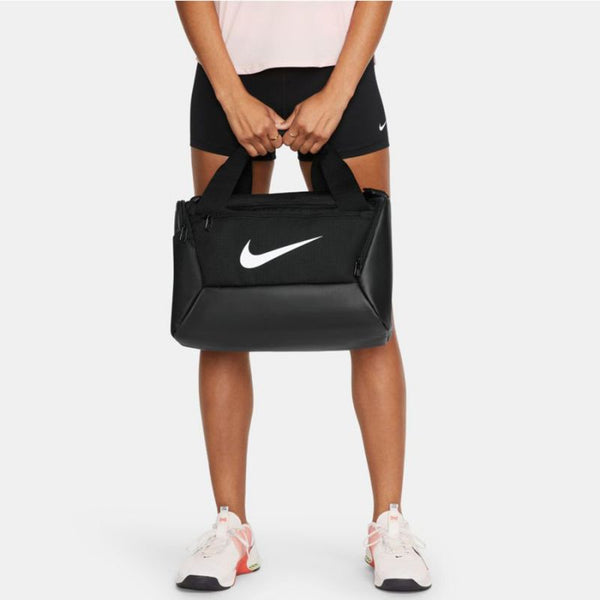 Nike Brasilia 9.5 DM3977 010 bag Kiegészítők - Sportmania.hu