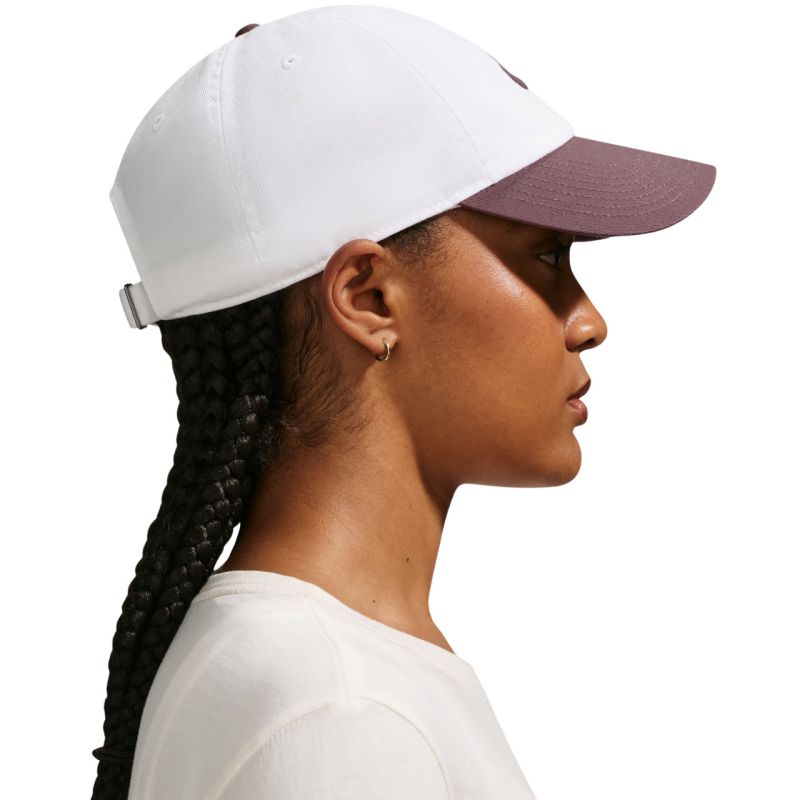 Nike Club Cap White and lila baseball sapka