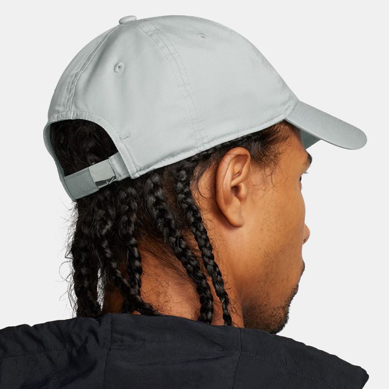Nike DF Club Cap FB5372-077 Baseball sapka - Sportmania.hu