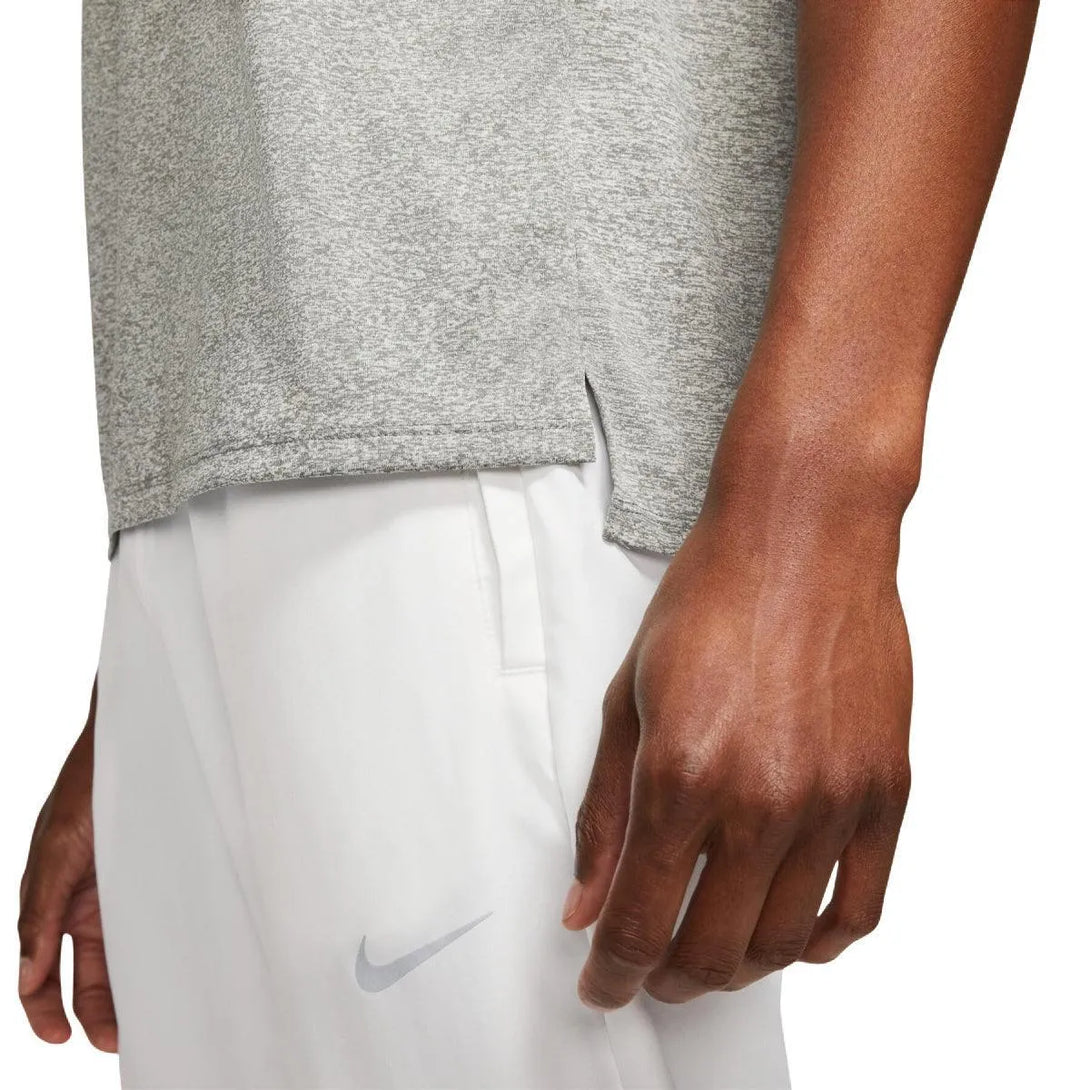 Nike Dri-FIT Rise 365 Mens Short-Sleeve Running Top póló - Sportmania.hu