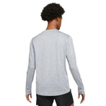 Nike_ N Dri-FIT EleMt M Running Crew Hosszú ujjú póló - Sportmania.hu