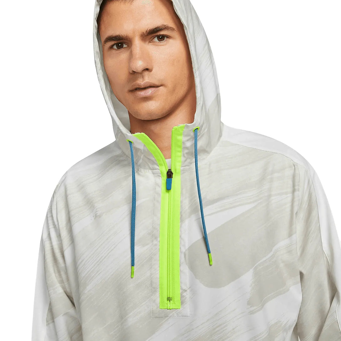 Nike_ Nike Dri-FIT Sport Clash Men\'s Woven 1/2-Zip Training Hoodie Pulóver