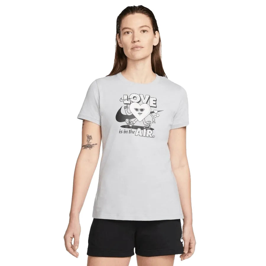 Nike_ Nike Sportswear-Womens Short-Sleeve T-Shirt Póló - Sportmania.hu