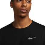 Nike Pro Dri-FIT Tight Long-Sleeve Men's T-Shirt fekete férfi póló FB7070010