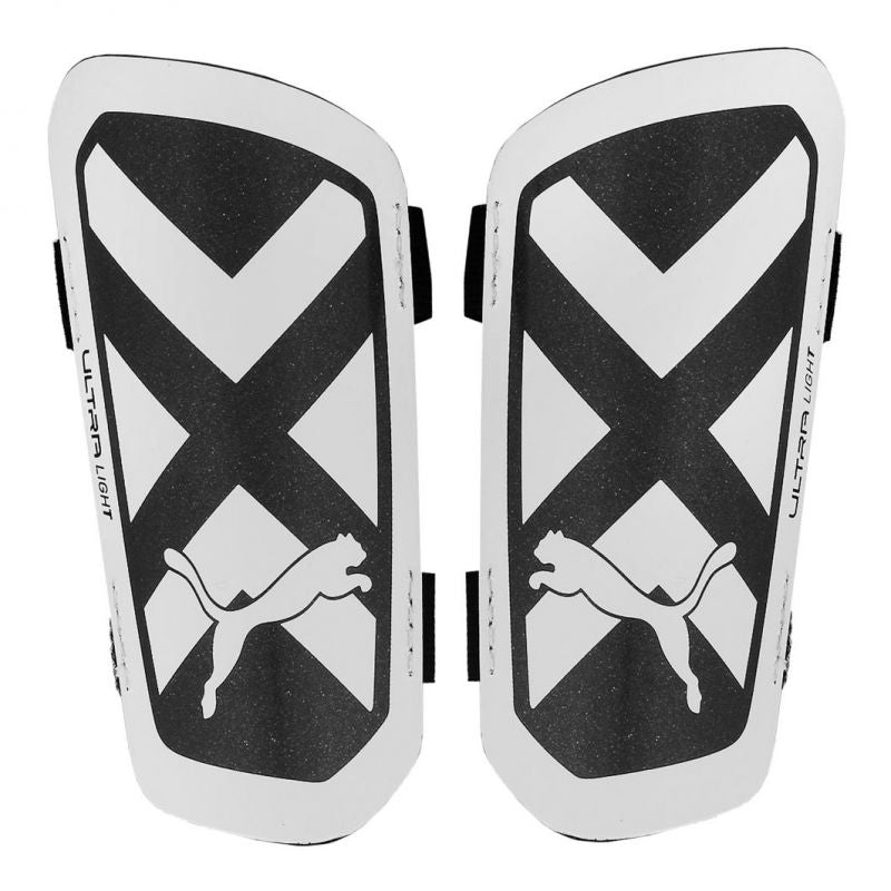 Puma Ultra Light Strap football pads Sípcsontvédő Védőfelszerelés 03087503