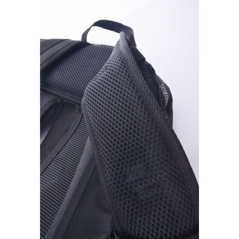 Tempish Dixi sports backpack czarny hátizsák