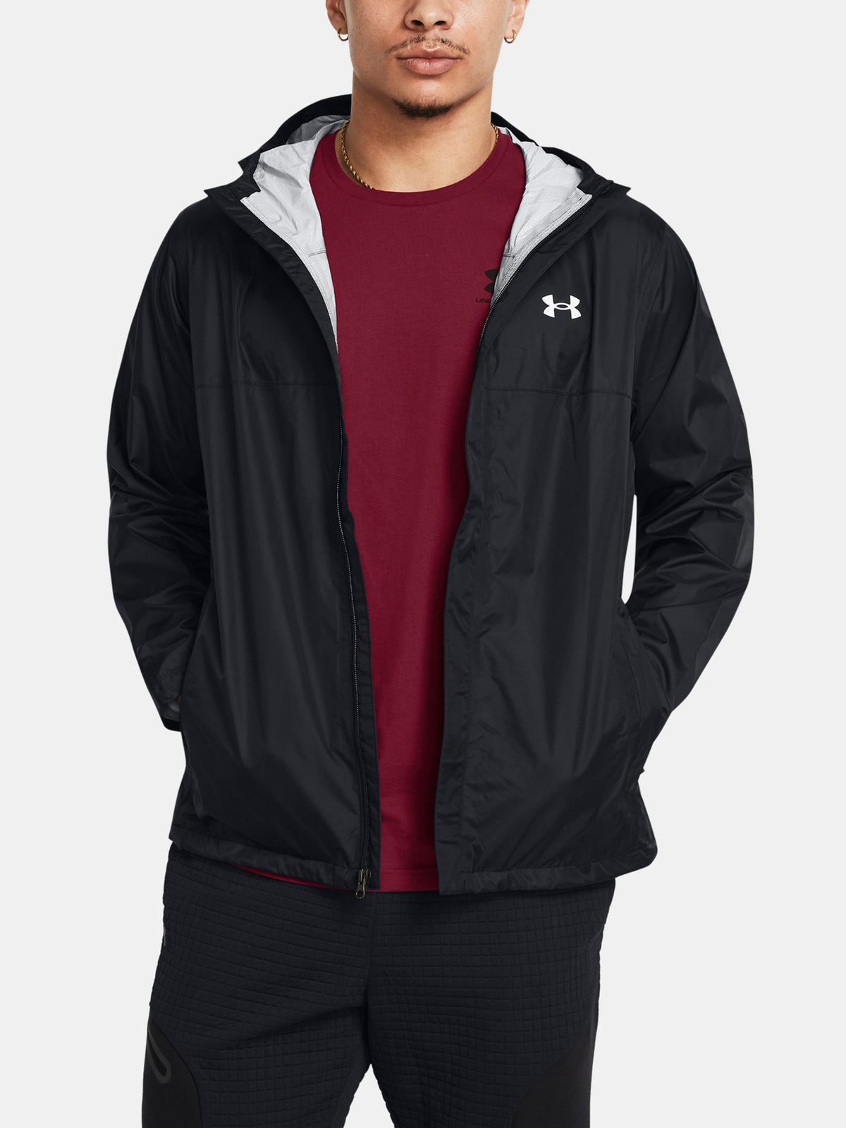 Under Armour Férfi dzseki CLOUDSTRIKE JACKET-BLK Kapucnis pulóver