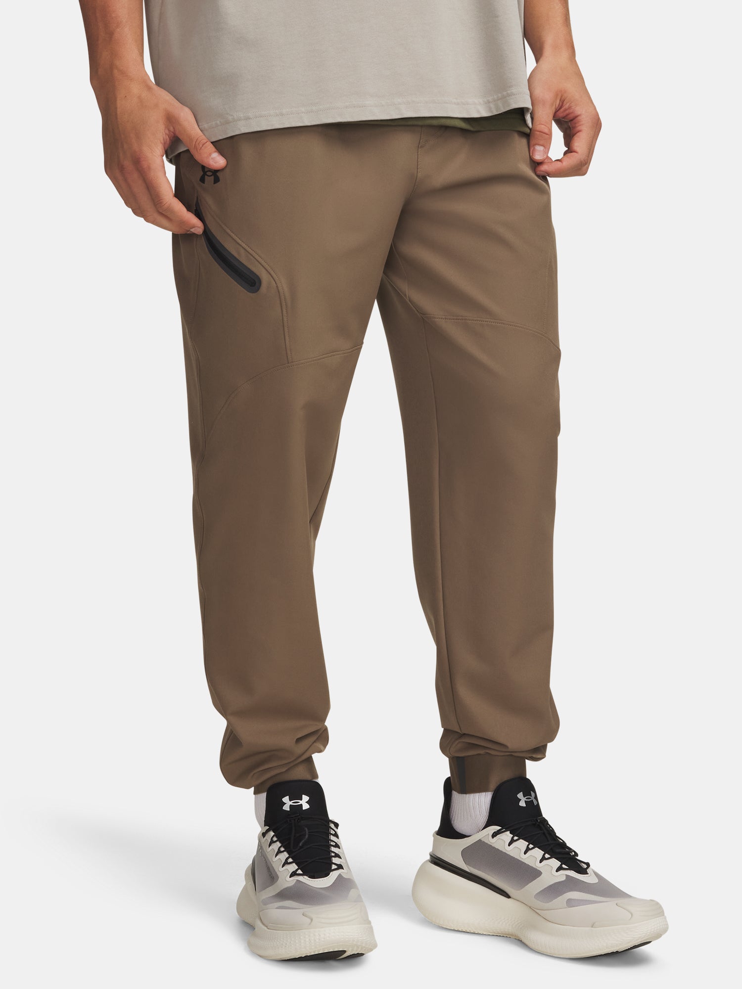 Under Armour Férfi melegítõ UA Unstoppable Woven Jogger barna nadrág