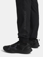 Under Armour Férfi sportnadrág UA Tech Utility Woven fekete nadrág