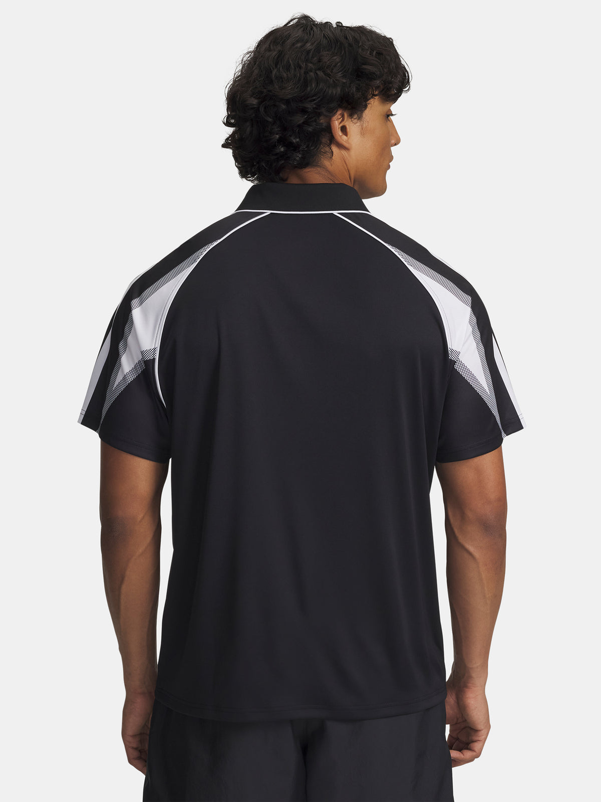 Under Armour Férfi UA 96 Terrace Jersey SS-BLK póló
