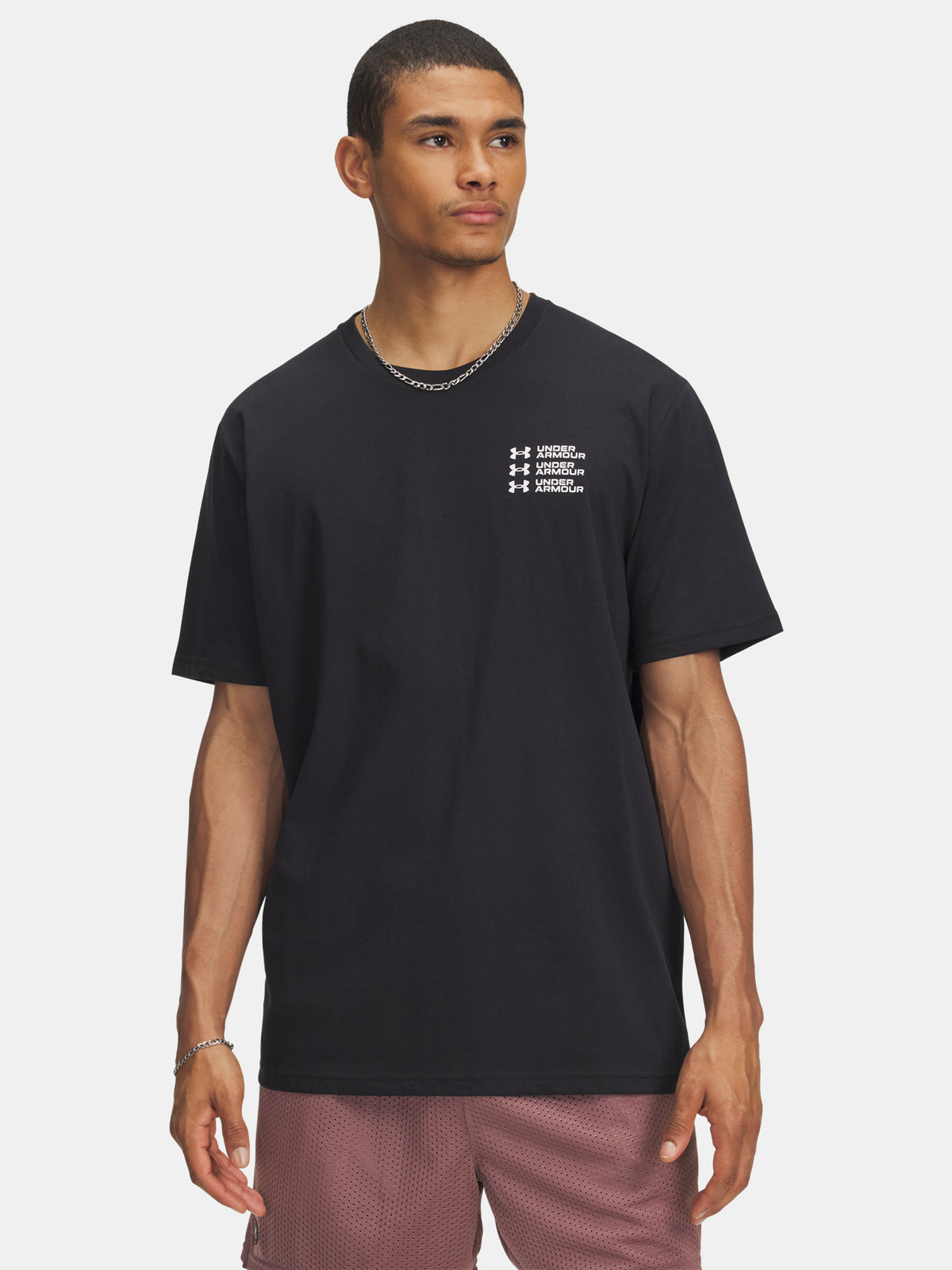 Under Armour Férfi UA TRIPLE STACK LC LOGO SS-BLK póló