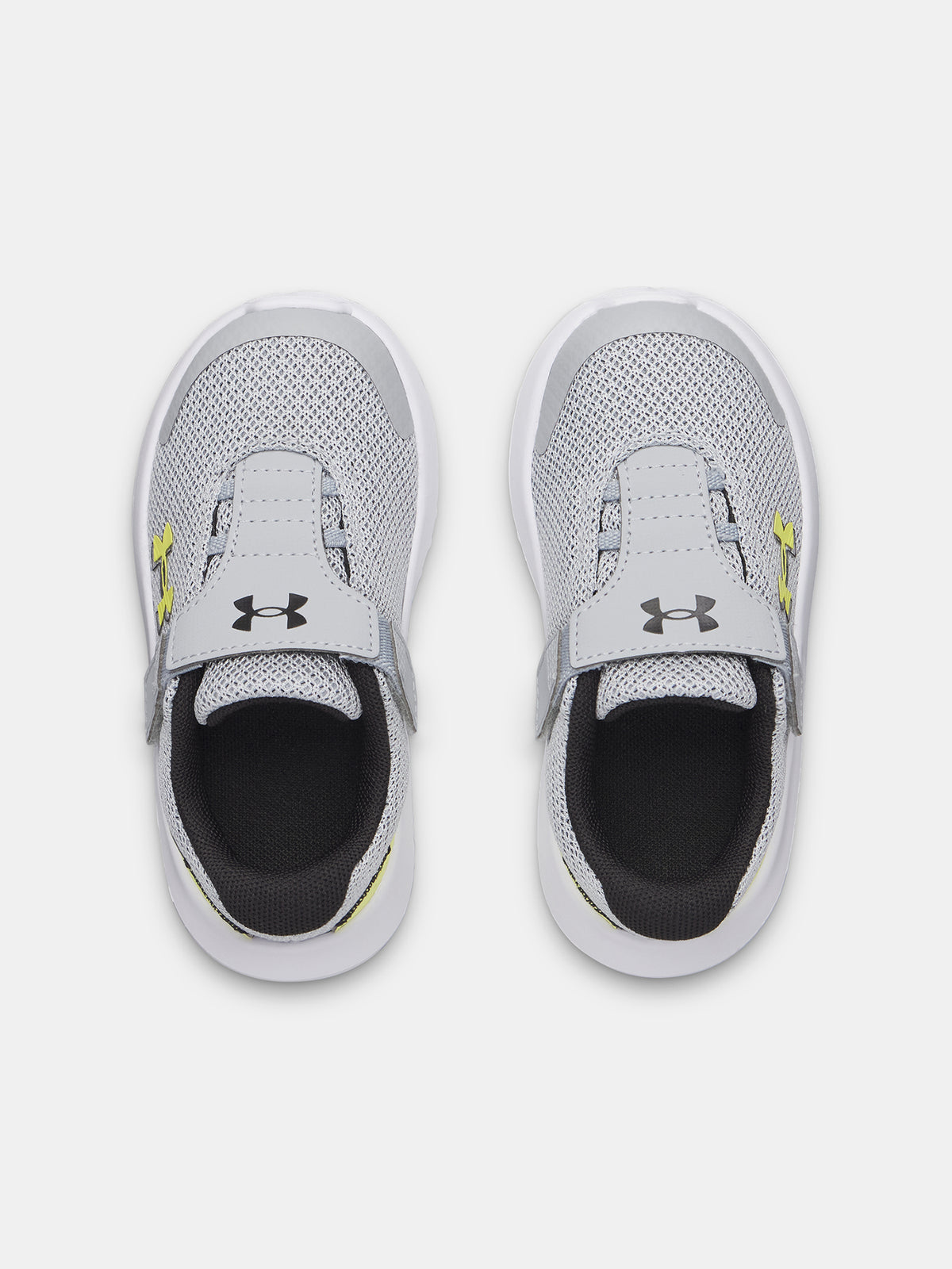 Fiú cipők Under Armour UA BINF Surge 4 AC