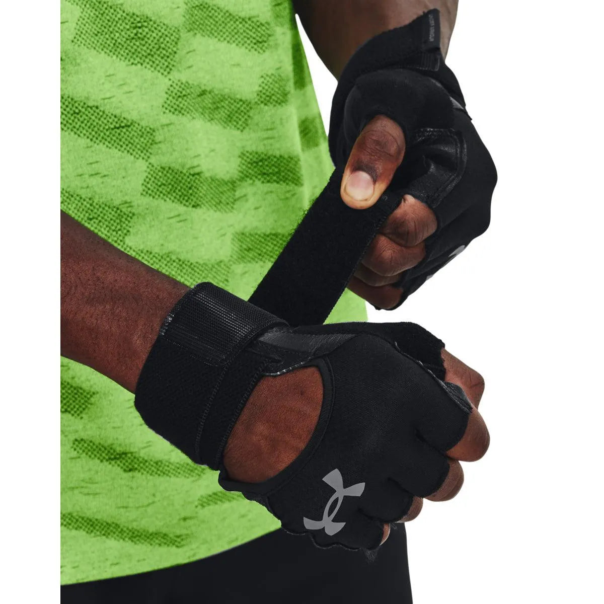 Under Armour M Gloves kesztyű