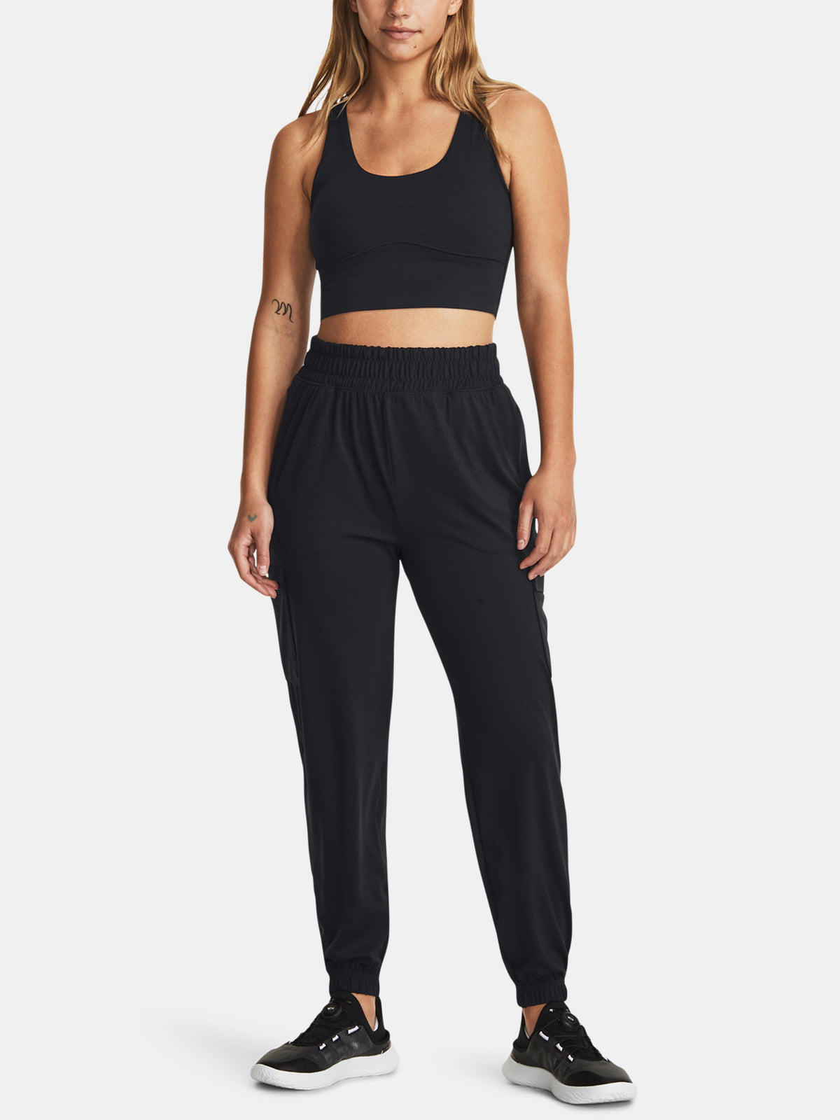 Under Armour Nõi melegítõnadrág Meridian Cargo Jogger nadrág, fekete