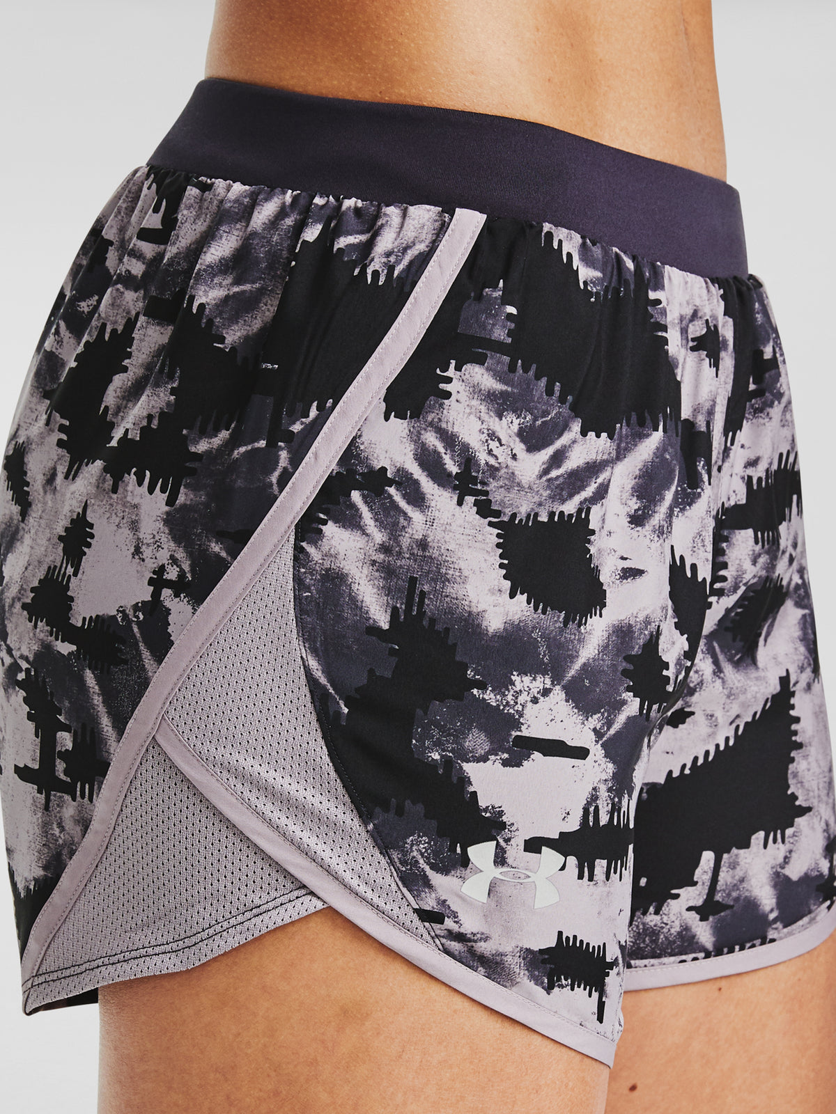 Under Armour Nõi rövidnadrág W UA Fly By 2.0 Printed Short lila nadrág