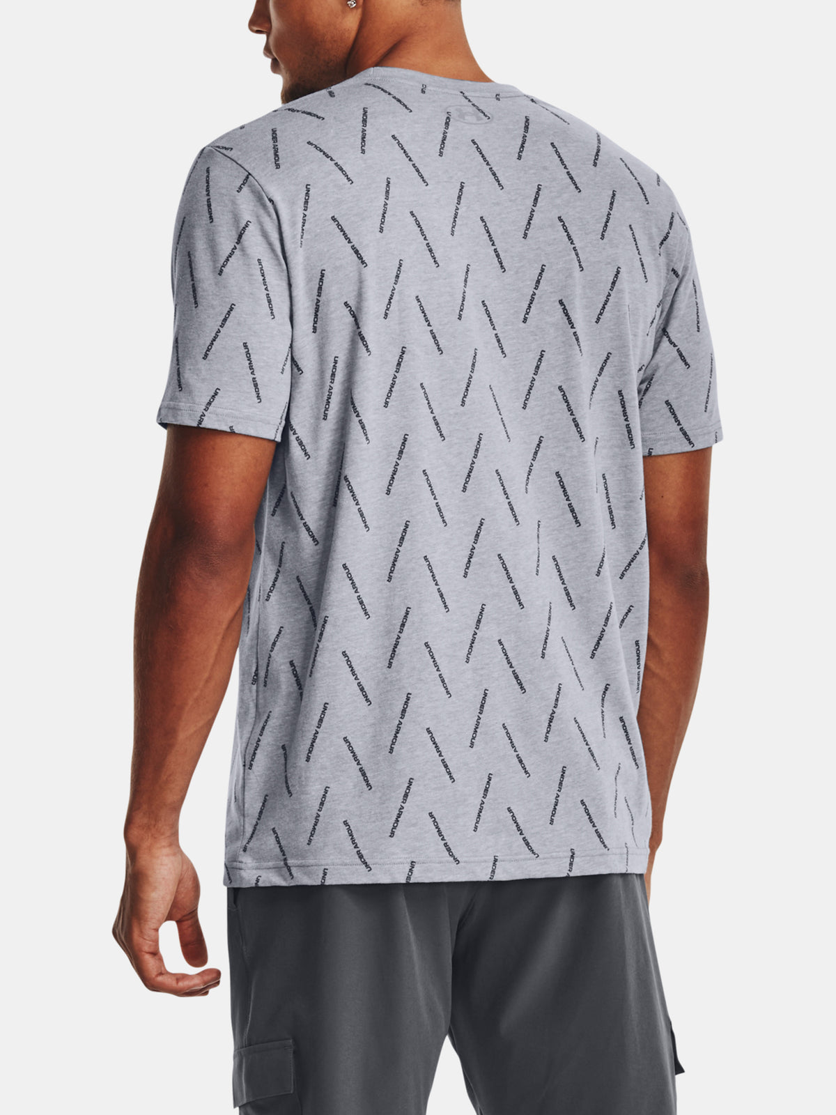 Under Armour UA ELEVATED CORE AOP NEW férfi póló