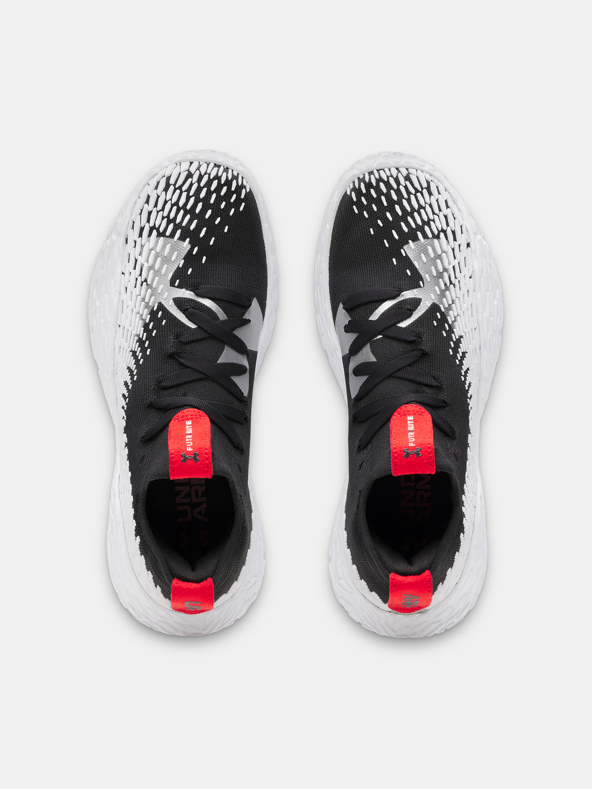 Under Armour UA FUTR X ELITE 2-BLK fekete unisex edzőcipő