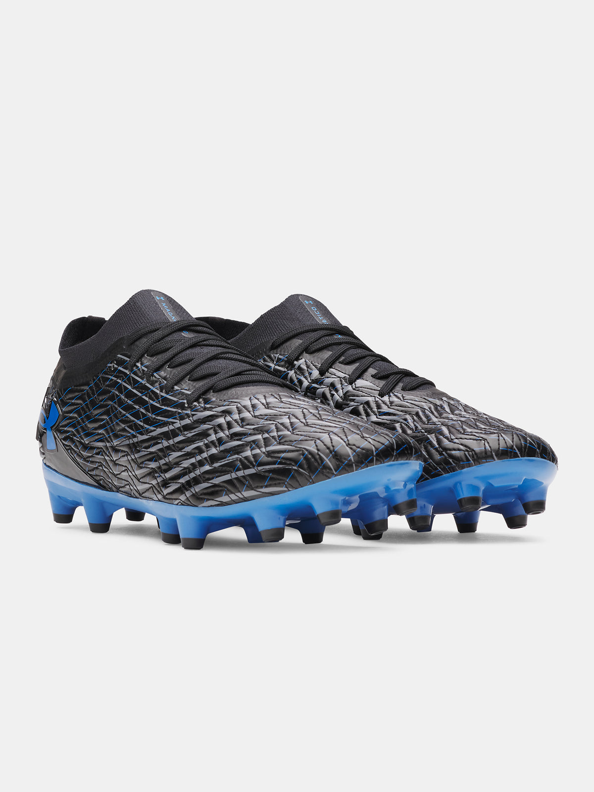 Unisex futballcipő Under Armour UA U Magnetico Pro 5 FG-BLK fekete focicipő
