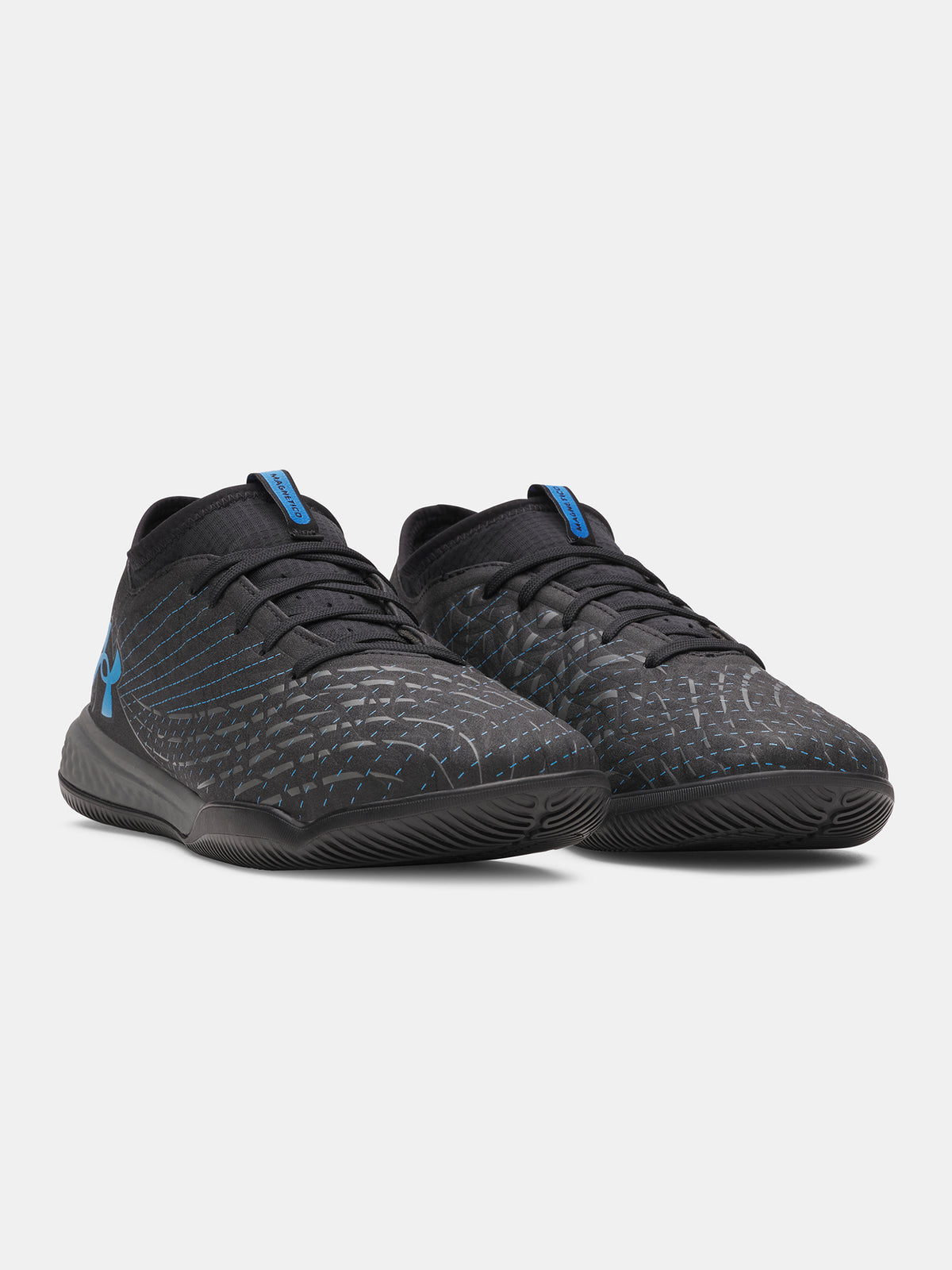 Under Armour Unisex teremcipő UA U Magnetico Select 5 IN-BLK edzőcipő
