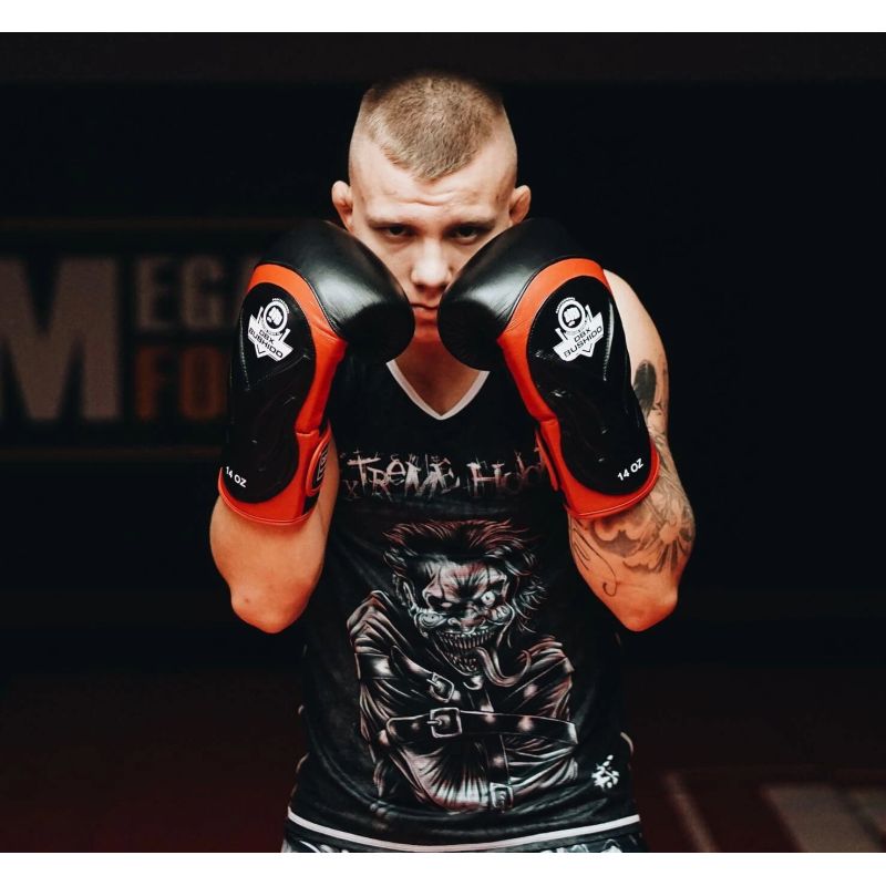 DBX Bushido 10oz Boxing Gloves - Blaze Red - Legacy Series piros kesztyű