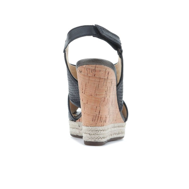 Geox D Janira C D82P6C 06RBC C9999 fekete utcai cipő