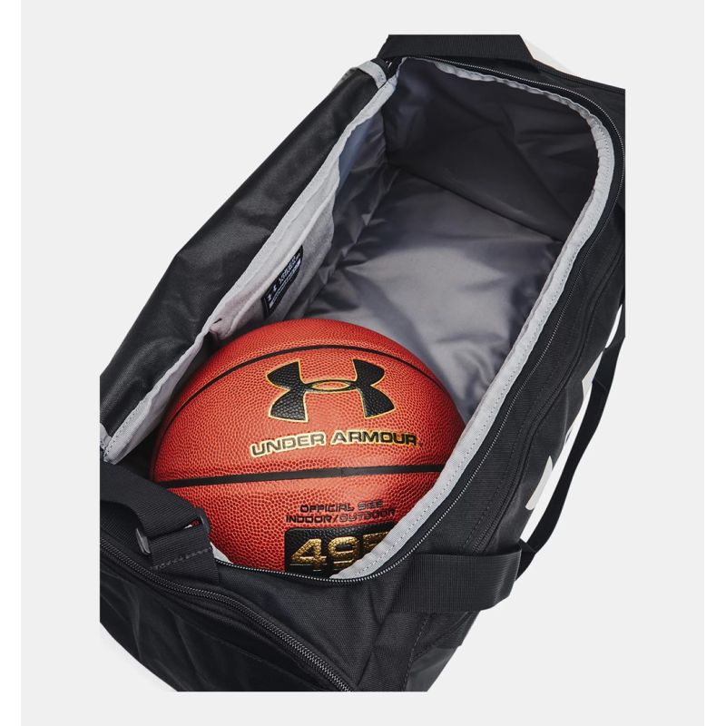 Under Armour UA Undeniable 5.0 S Sports Bag 40L Polyester, Thermoplastic Polyurethane Elastomers (TPU) fekete kiegészítő 145156