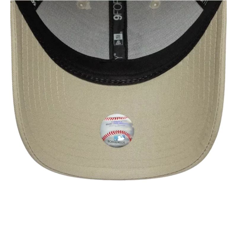 New Era Outline Camo New York Yankees MLB Cap Beige OSFM bézs baseball sapka 60771850