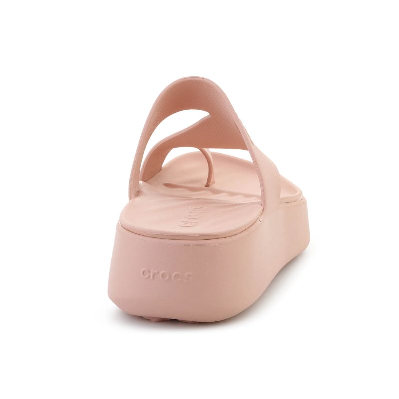 Crocs Getaway Platform Toe Loop In Pink Caramel