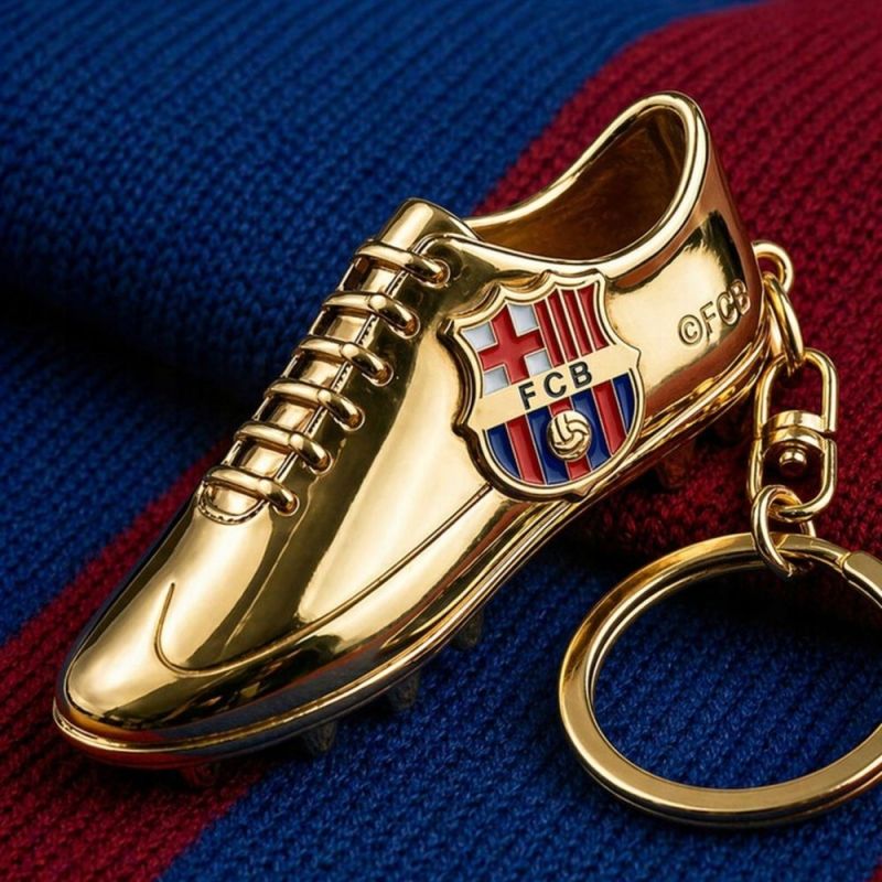 FC Barcelona original licensed keychain in the shape of a golden boot złoty focilabda B7084